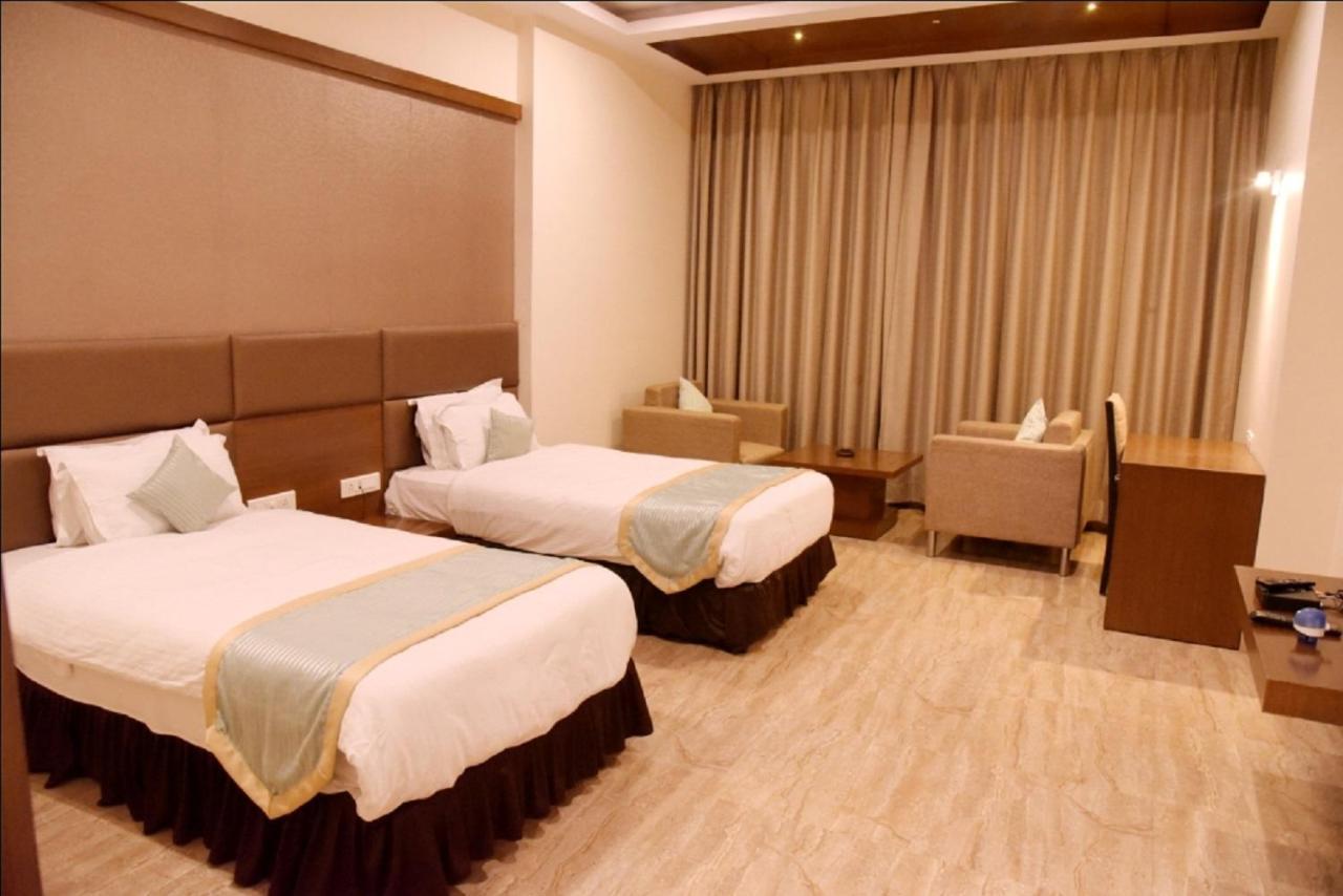 Hotel Krishna Palace, Ayodhya المظهر الخارجي الصورة