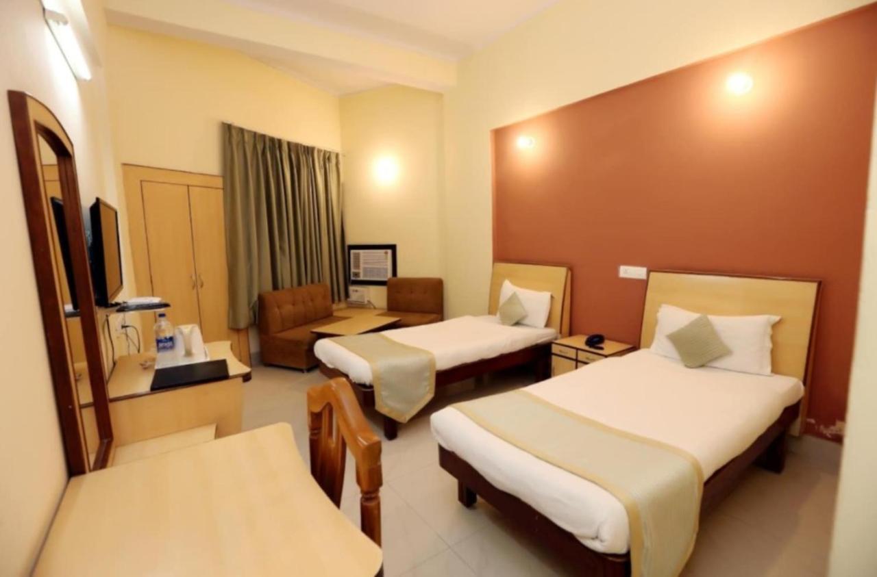 Hotel Krishna Palace, Ayodhya المظهر الخارجي الصورة