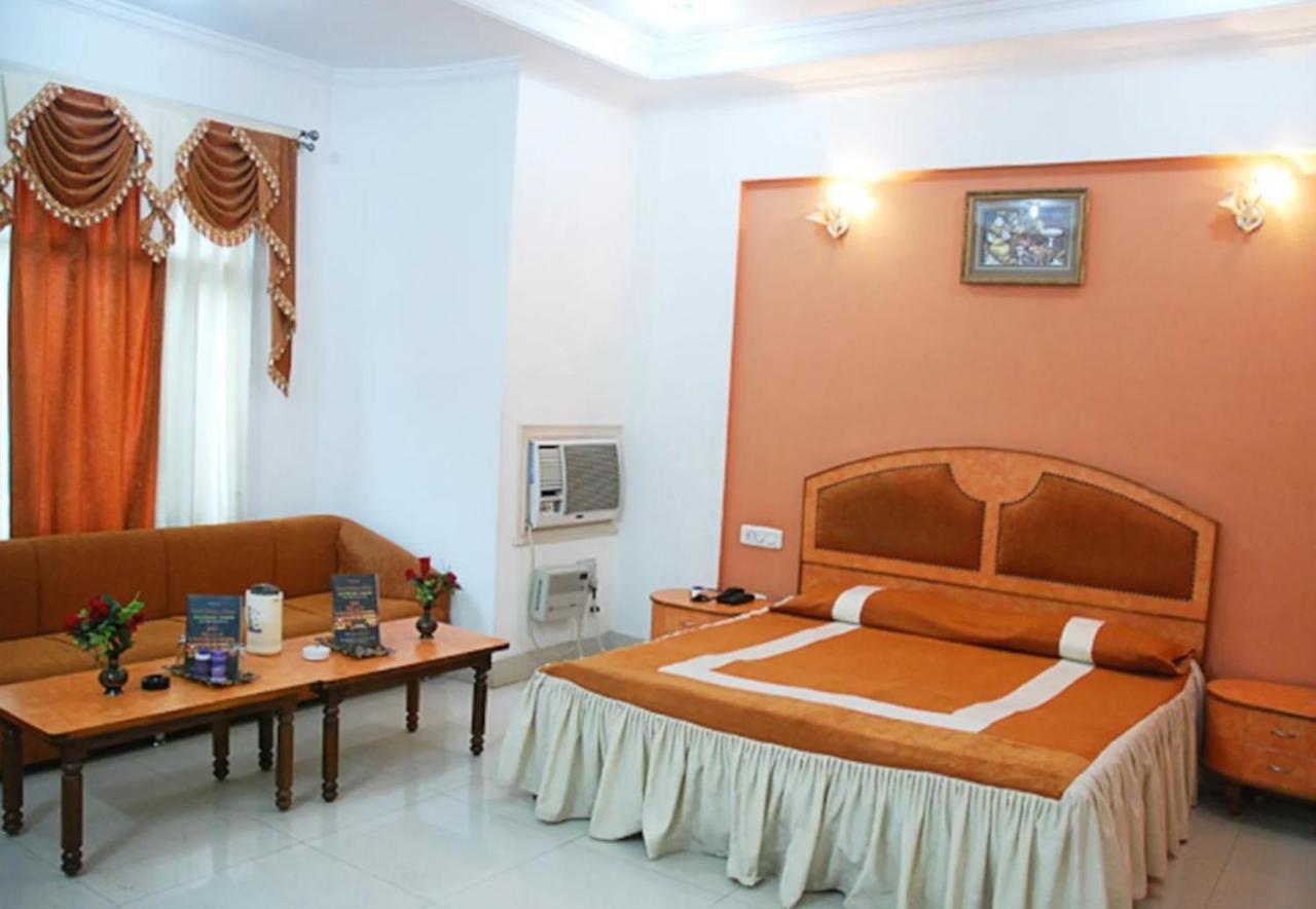 Hotel Krishna Palace, Ayodhya المظهر الخارجي الصورة